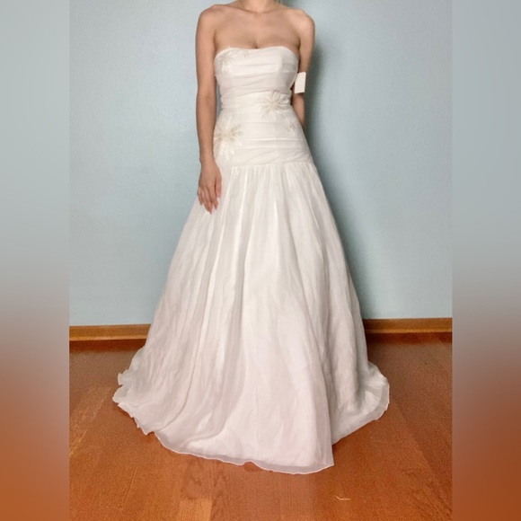 2 sunflower embroidery crepe pleated train mermaid trumpet wedding dress Galina - Picture 4 of 9